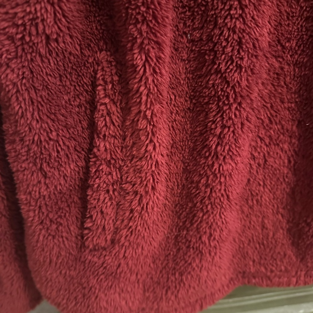 Hem & Thread Sherpa pullover - Picture 3 of 8